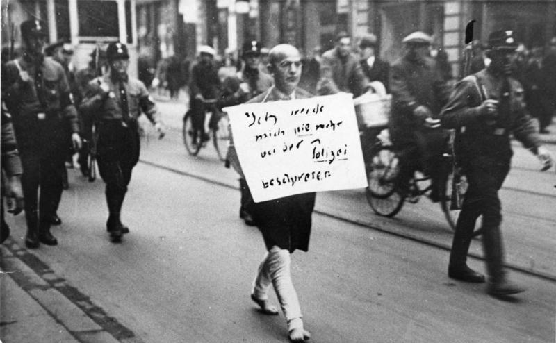 Dr. Michael Siegel blev gjort til syndebuk af nazisterne i marts 1933. Foto brugt i artiklen Statsminister Mette Frederiksen nærer totalitære tendenser.