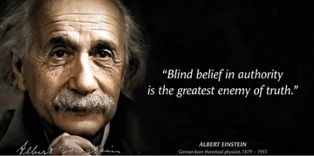 Einstein citat. Blind tro på autoriteter er den største fjende af sandheden. Brugt i artiklen Statsminister Mette Frederiksen nærer totalitære tendenser